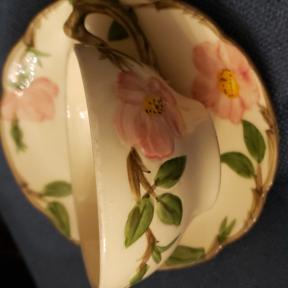 Franciscan replacement cup and saucers